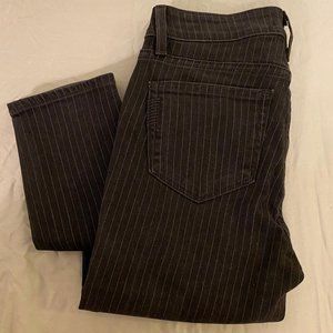 NWOT Paige Pinstripe Gray Hoxton High-Rise Skinny